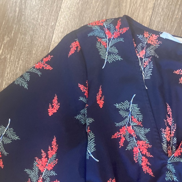 All in Favor Navy Floral Long Sleeve Dress size small - Picture 3 of 7